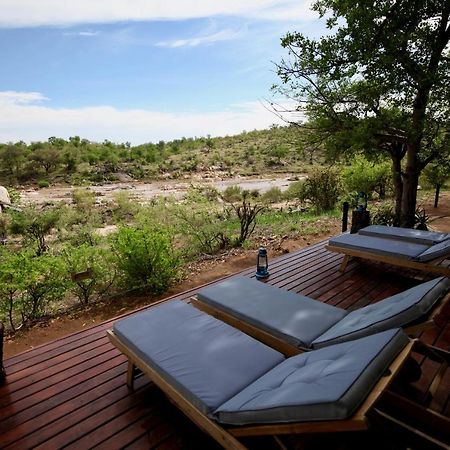 Ivory Wilderness River Rock Lodge Частный заповедник Класери Экстерьер фото